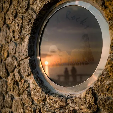 Black Rocks Luxury Seafront Casa vacanze *