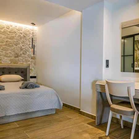 Black Rocks Luxury Seafront Casa vacanze